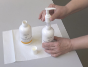 Hygienischer Dosierspenderwechsel